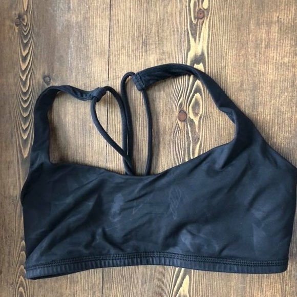lululemon athletica Other - Lululemon Free To Be sports bra